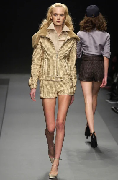 Look 40